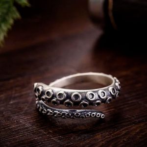 Tentacle Twist Ring
